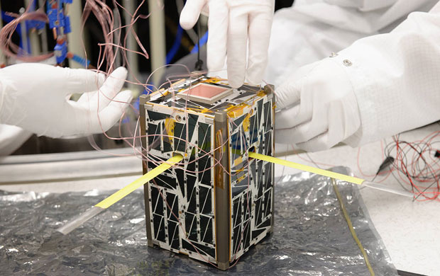 cubesat miniature satellite