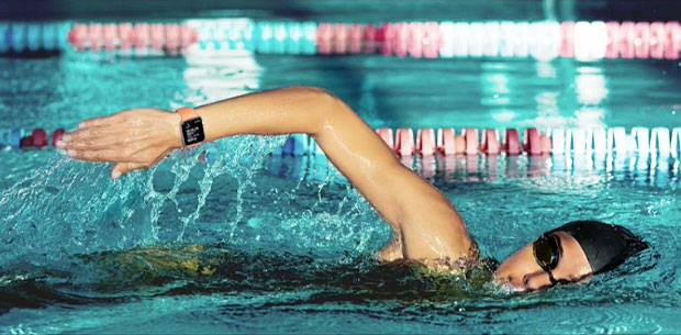 Apple Watch Series 2 swim