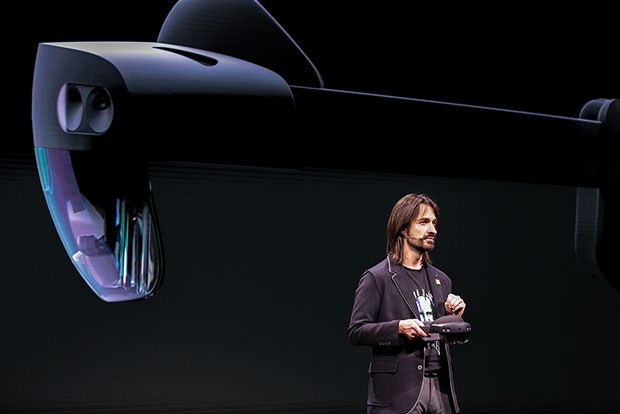 Microsoft Technical Fellow Alex Kipman unveils HoloLens 2 at MWC Barcelona.