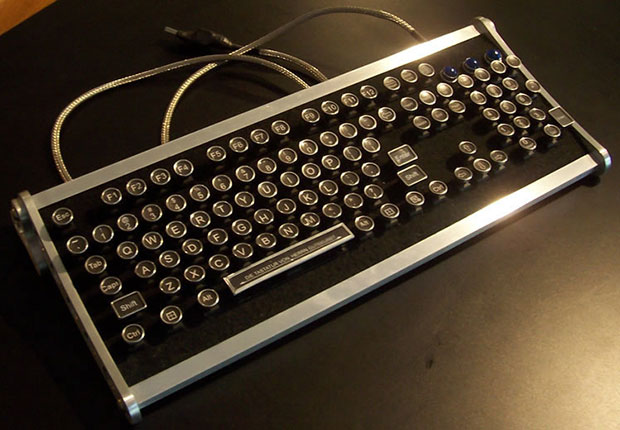 Aviator Keyboard by Datamancer