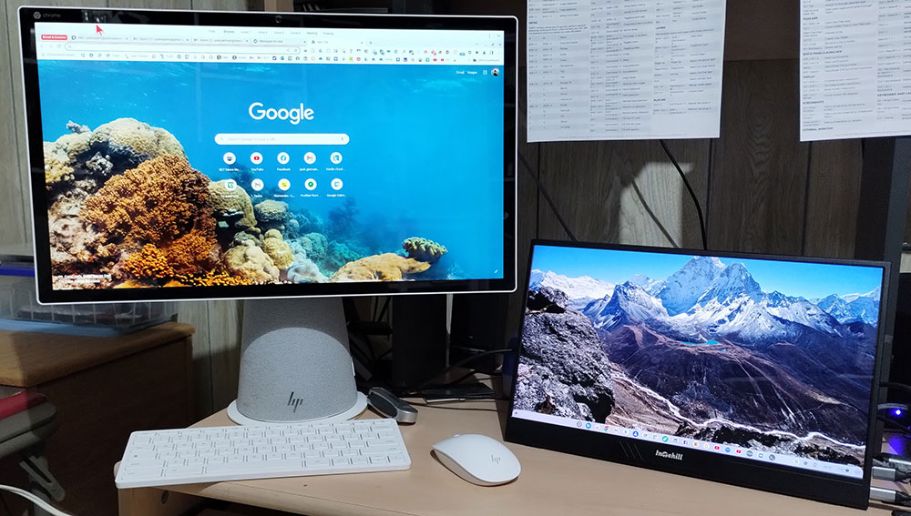 Intihill 15.6-inch portable display connected to HP Chromebase
