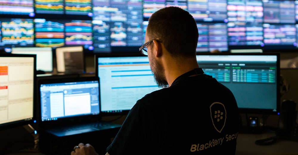 Фотография из BlackBerry Network Operations Center в Ватерлоо, Канада.