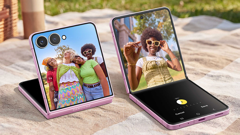 Samsung Galaxy Z Flip8 using Flex Mode for hands-free photography with cover screen preview.